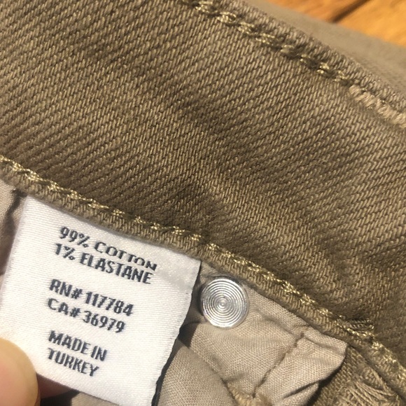 Rails Laurel Cargo Denim Mini Skirt in Washed Olive color. Size 25 - Picture 3 of 10